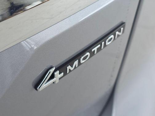 Silver Mist Metallic 2026 Volkswagen Atlas 2.0T SE w/Technology 4MOTION