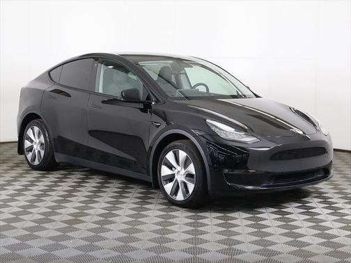 2022 Tesla Model Y Long Range Dual Motor All-Wheel Drive