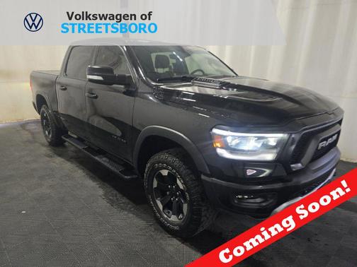 Diamond Black Crystal Pearlcoat 2022 RAM 1500 Rebel
