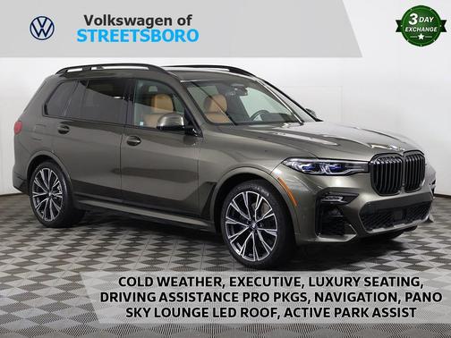 2022 BMW X7 M50i
