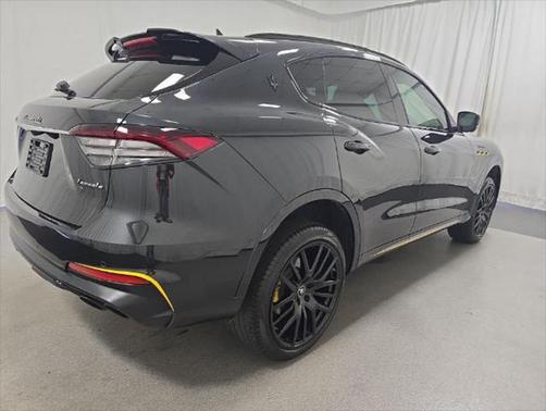 2022 Maserati Levante Modena