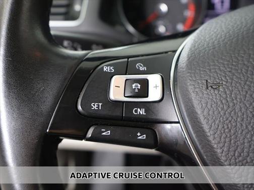 2018 Volkswagen Passat 2.0T SE
