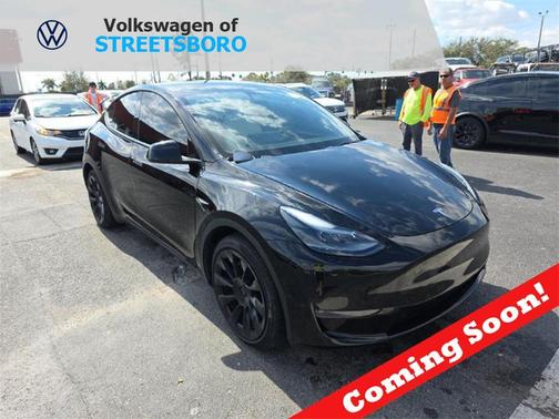2022 Tesla Model Y Long Range Dual Motor All-Wheel Drive