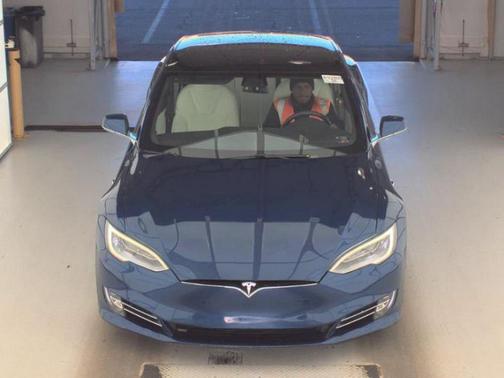 2020 Tesla Model S Long Range