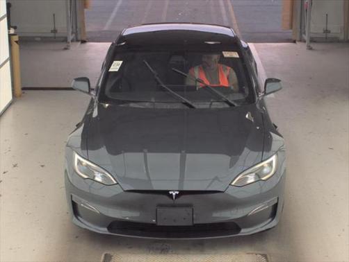 2022 Tesla Model S Base