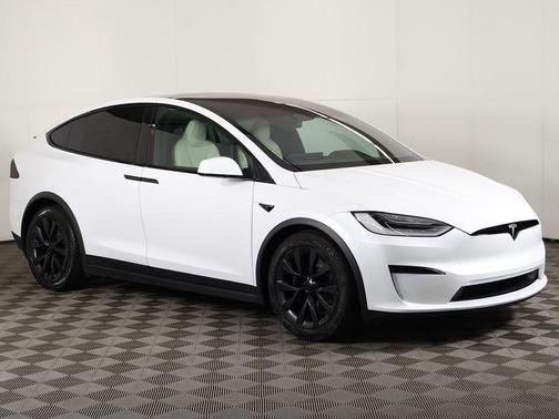 2023 Tesla Model X Standard Range