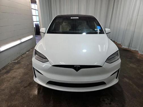 2023 Tesla Model X Standard Range
