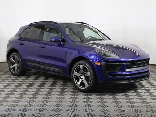 2022 Porsche Macan Base