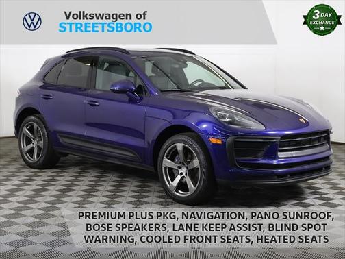 2022 Porsche Macan Base