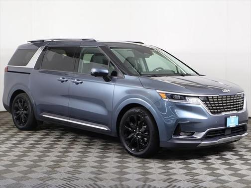2022 Kia Carnival SX