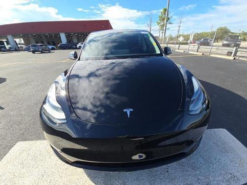 2022 Tesla Model Y Performance Dual Motor All-Wheel Drive