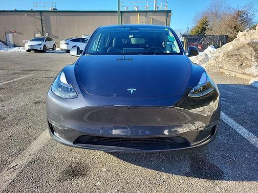 2024 Tesla Model Y Long Range Dual Motor All-Wheel Drive
