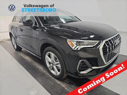 2023 Audi Q3 Premium 45 TFSI S line quattro Tiptronic