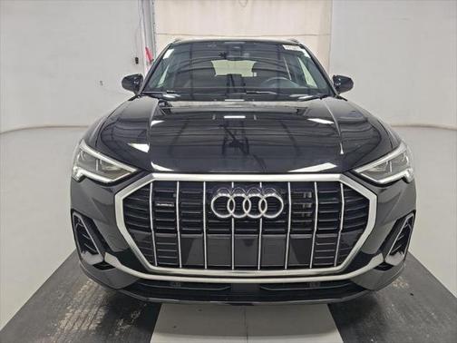 2023 Audi Q3 Premium 45 TFSI S line quattro Tiptronic