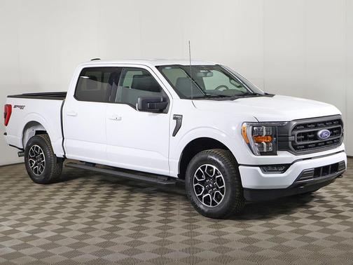 Oxford White 2023 Ford F-150 XLT