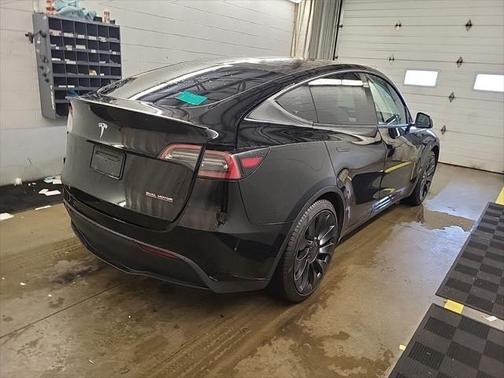 2022 Tesla Model Y Performance Dual Motor All-Wheel Drive