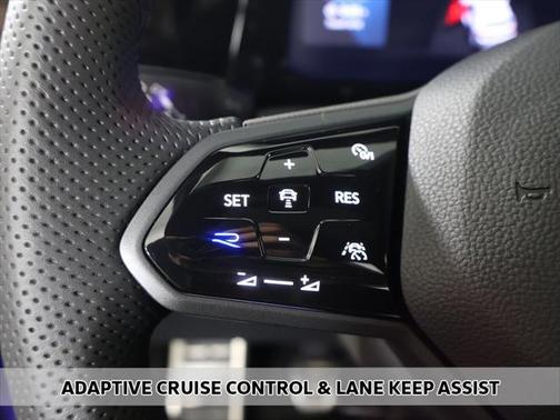 2022 Volkswagen Golf R 2.0T Manual