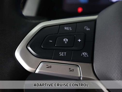 2024 Volkswagen Atlas Cross Sport 2.0T SE w/Technology 4MOTION