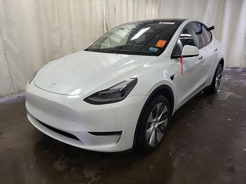2024 Tesla Model Y Long Range Dual Motor All-Wheel Drive