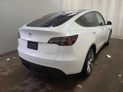 2024 Tesla Model Y Long Range Dual Motor All-Wheel Drive