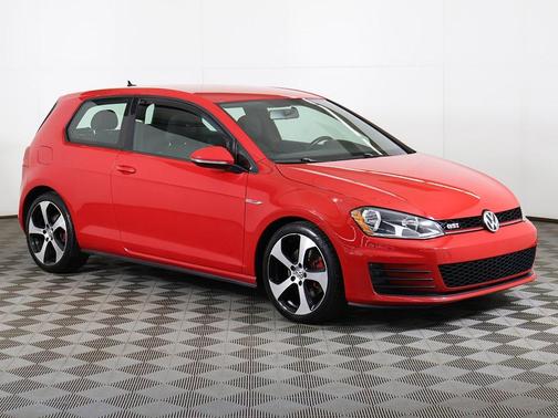 2015 Volkswagen Golf GTI 2.0T S 4-Door