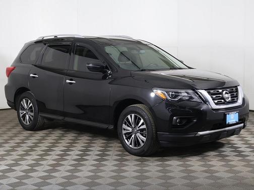 2019 Nissan Pathfinder SV