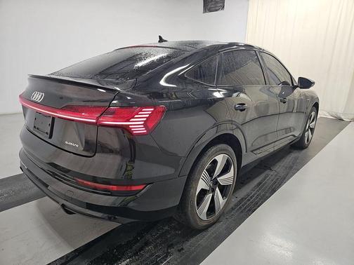 2021 Audi e-tron Sportback Prestige
