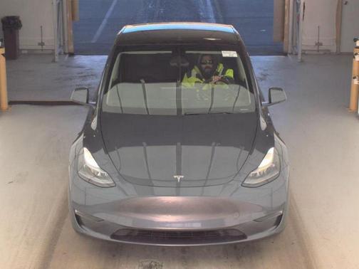 2023 Tesla Model Y Performance Dual Motor All-Wheel Drive