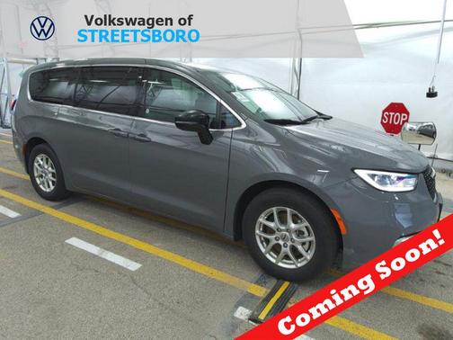 Ceramic Gray Clearcoat 2025 Chrysler Pacifica L
