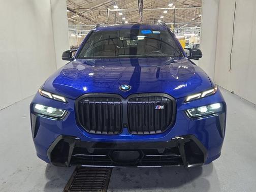 2024 BMW X7 M60i