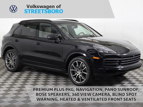 2023 Porsche Cayenne Platinum Edition