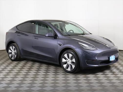 2022 Tesla Model Y Long Range Dual Motor All-Wheel Drive