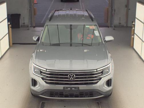 2024 Volkswagen Atlas 2.0T SE w/Technology 4MOTION