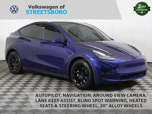 2022 Tesla Model Y Long Range Dual Motor All-Wheel Drive