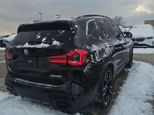 2023 BMW X3 M40i