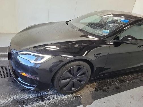 2022 Tesla Model S Base