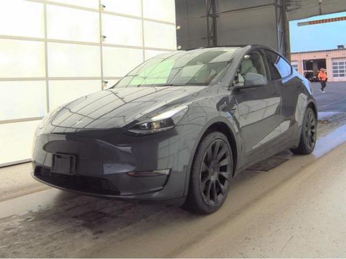 2023 Tesla Model Y Long Range Dual Motor All-Wheel Drive