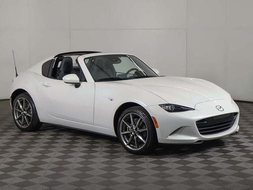 2022 Mazda MX-5 Miata RF Grand Touring