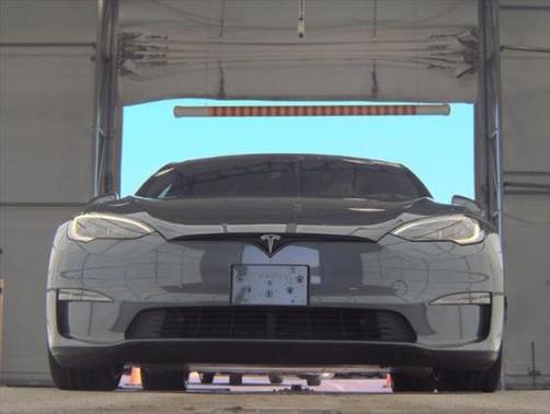 2022 Tesla Model S Base