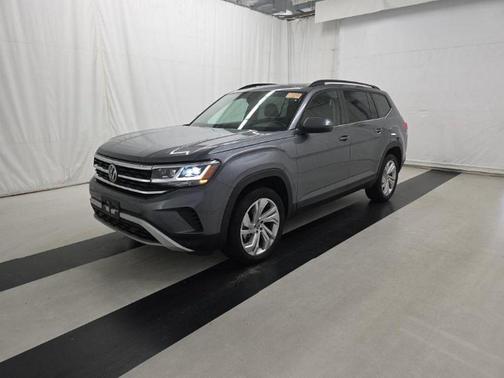 2022 Volkswagen Atlas 3.6L SE w/Technology