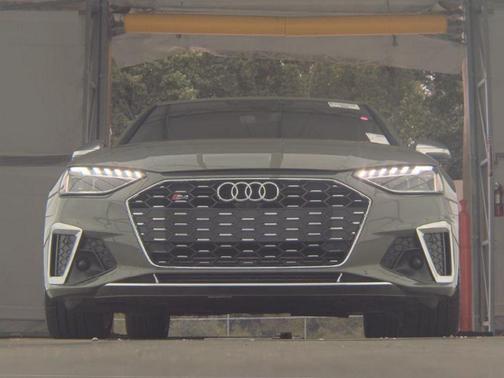 2023 Audi S4 Premium Plus TFSI quattro Tiptronic