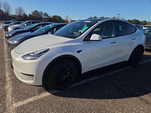 2023 Tesla Model Y Long Range Dual Motor All-Wheel Drive