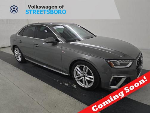 2023 Audi A4 45 S line Premium