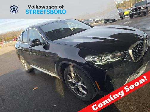 2025 BMW X4 xDrive30i