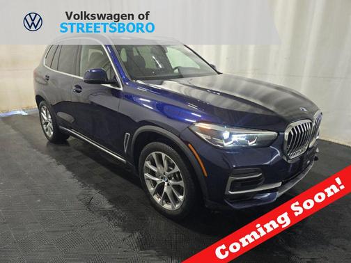 Blue 2022 BMW X5 xDrive40i
