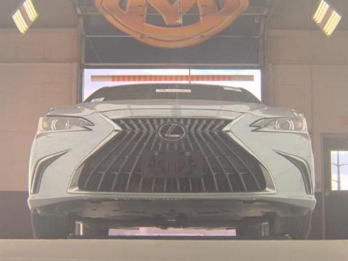 2023 Lexus ES 350 Base