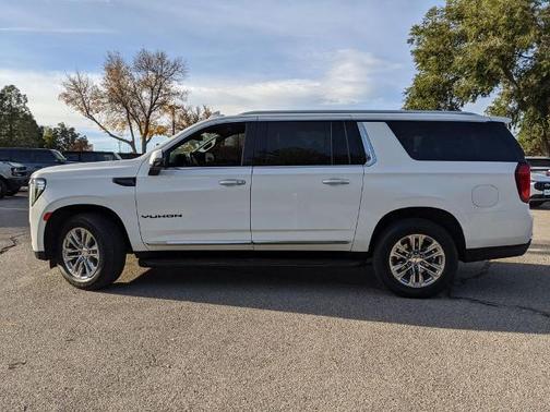2024 GMC Yukon XL SLT