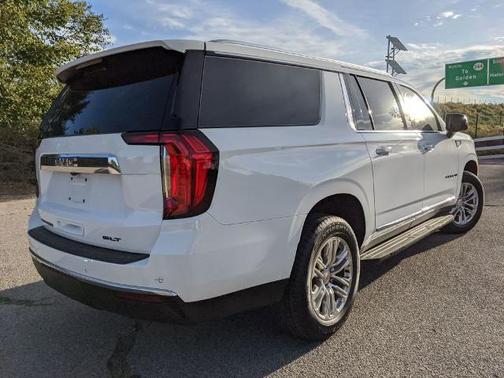 2024 GMC Yukon XL SLT