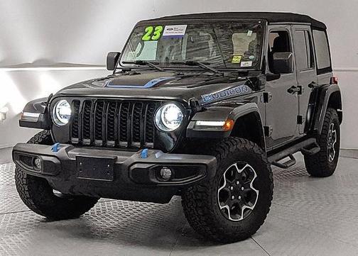Black Clearcoat 2023 Jeep Wrangler RUBICON