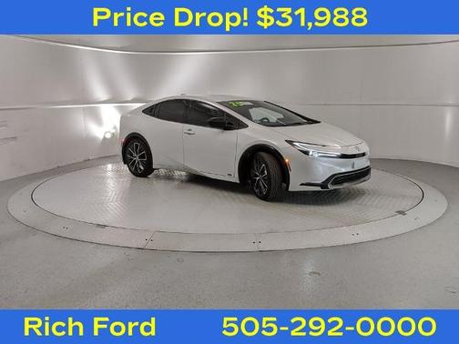 2025 Toyota Prius XLE